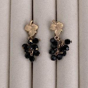 Vintage Gold Leaf with Black Beaded Dangle Stones Clip on Earrings
